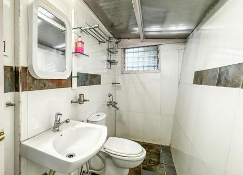 Ένα μπάνιο στο Manas Valley View bungalow by Xacro Xperiences