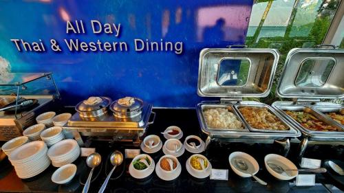 Makanan di atau berdekatan apartmen