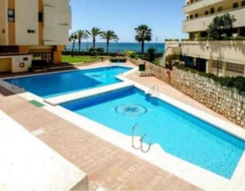 Estudio en primera línea de mar de Marbella