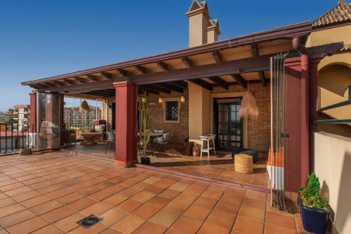 Alcaudon by Ĥ - Playa Isla Canela IACL95P35