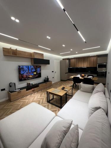 7 Floor Luxury Apartment Tirana