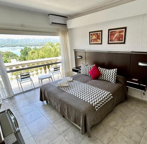 Postel nebo postele na pokoji v ubytování Villa La Font Apart Hotel & Spa