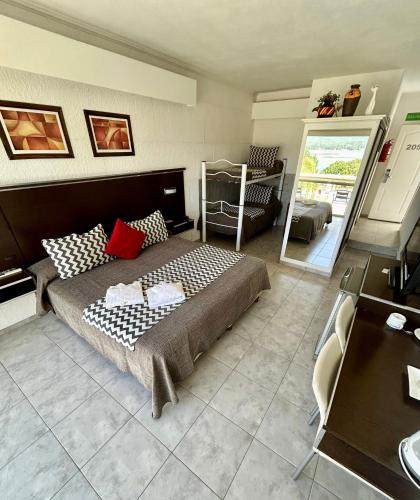Postel nebo postele na pokoji v ubytování Villa La Font Apart Hotel & Spa