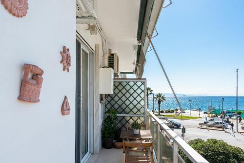 Seaview Apartment for 2 in Palaio Faliro