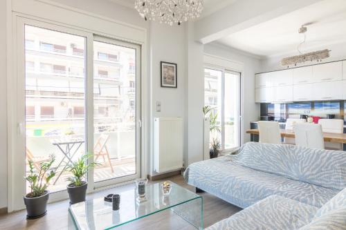 Seaview Apartment for 2 in Palaio Faliro