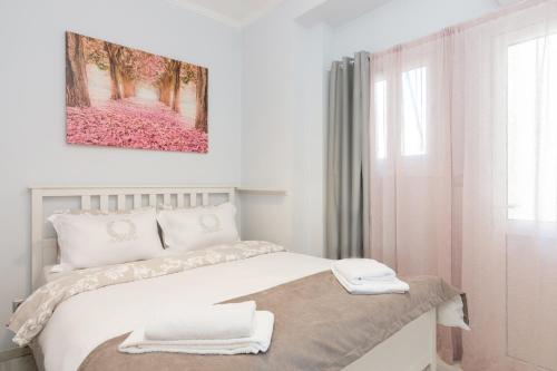 Seaview Apartment for 2 in Palaio Faliro