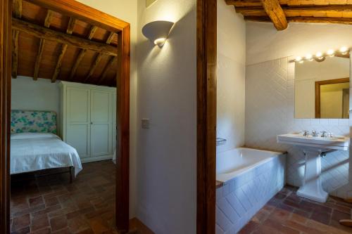 Una cama o camas en una habitación de Casa Marina