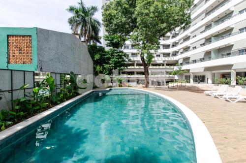 Bazén v ubytování Modern 2 Bedroom Apt In Mburicao Neighborhood nebo v jeho okolí