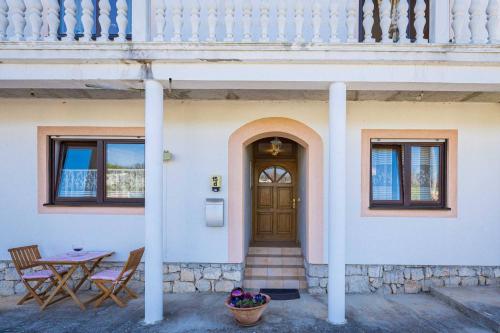 Cozy Apartment Hortenzija