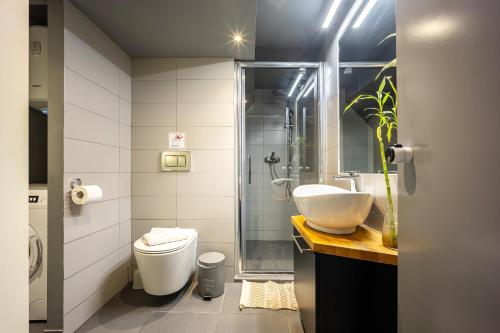 Modern & Spacious 1BR in Gazi l Private balcony