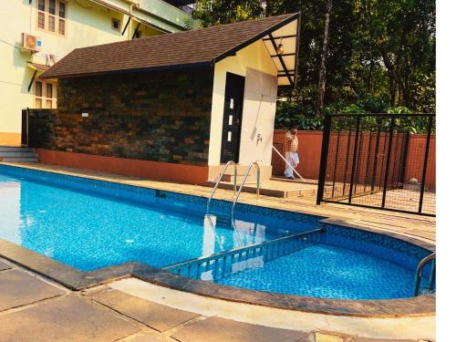 Bazén v ubytování Luxe Rivage Suites nebo v jeho okolí