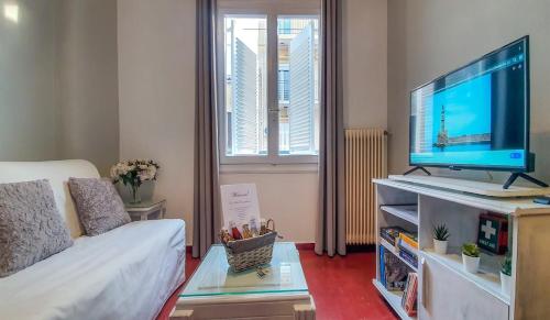 White Rose, Budget Flat in Chania Town Center