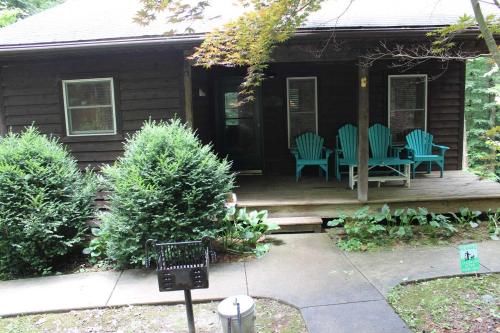 O grădină în afara Hemlock Hideaway
