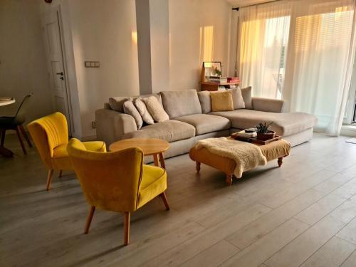 Гостиная зона в Gorgeous Loft in Town Centre