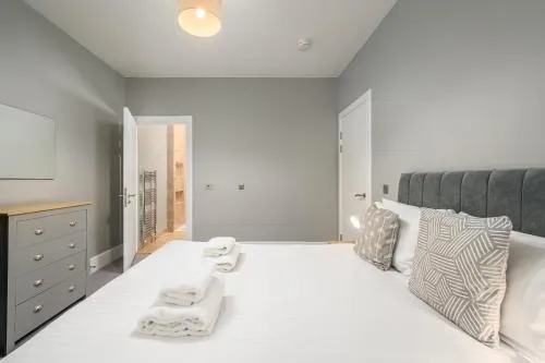 Destiny Scotland - St Andrew Square Apartments photo 23
