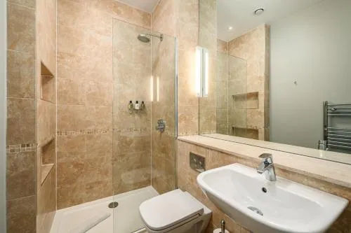 Destiny Scotland - St Andrew Square Apartments photo 17