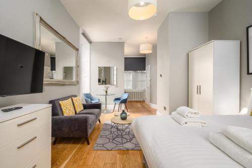 Destiny Scotland - St Andrew Square Apartments photo 27