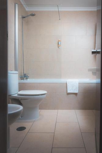 Ένα μπάνιο στο Hotel D. Luis