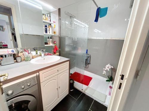 Cosy 1 bedroom Republique 236