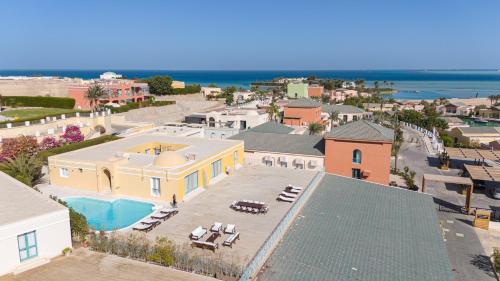 Luxury 5BD Villa with Pool