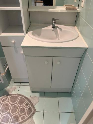 Photo de la galerie de l'établissement Charmant Studio à Deux Pas de la Plage de Pléneuf-Val-André, à Pléneuf-Val-André