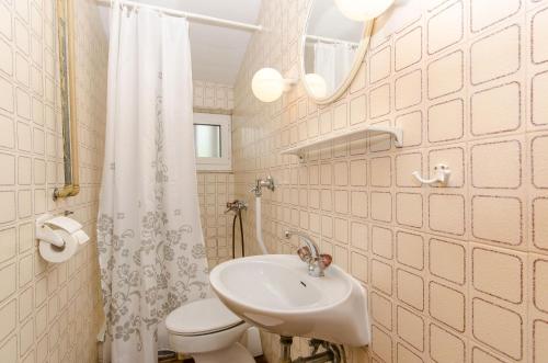 Koupelna v ubytování Apartmani Smiljana