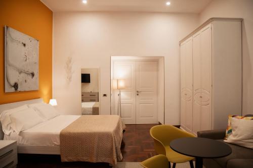HELLO CHIAIA NAPOLI by Progecta srl