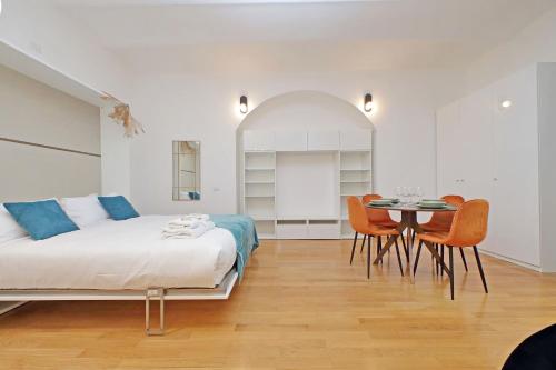 Modern flat in Termini Station