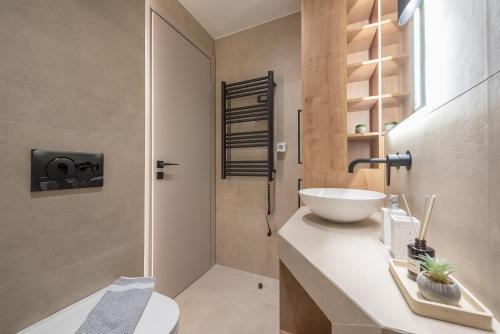 Exclusive Suite by CloudKeys