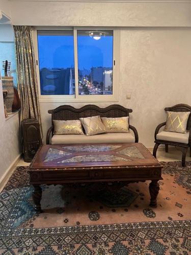 Χώρος καθιστικού στο Oumadane Ocean view- Amazing apartment-International Fair and more near by