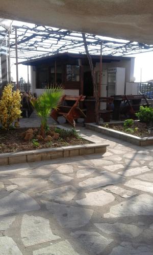 Φωτογραφία από το άλμπουμ του Patra Rooms Skala Prinou στον Πρίνο
