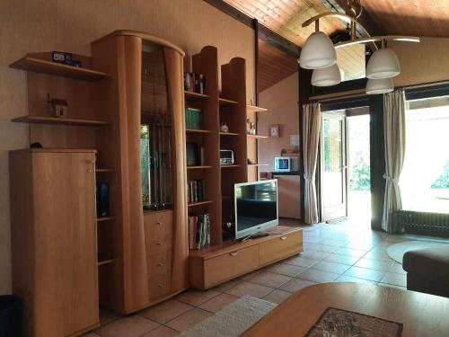 Kuchyň nebo kuchyňský kout v ubytování Bungalow in Waldbrunn