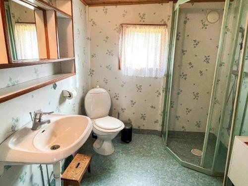 Un baño de 5 person holiday home in SÖLVESBORG