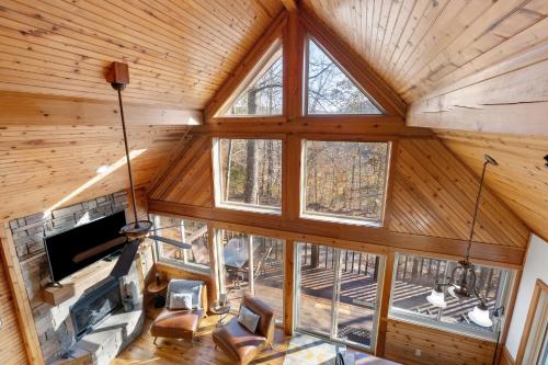 an overhead view of a living room in a log cabin at Mountain Spirit in Stanton