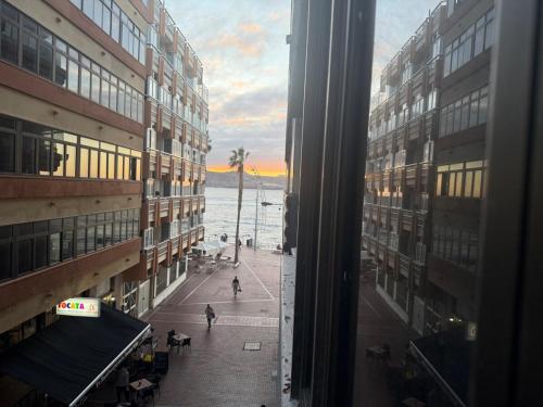 Apartment right on the beach