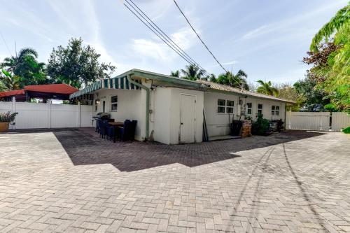 Gallery image of 3 Mi to Shore Couples Getaway in Lighthouse Point in Lighthouse Point