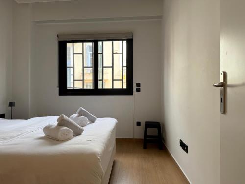 K43 Brand-New Stylish - Cloud9 in the city
