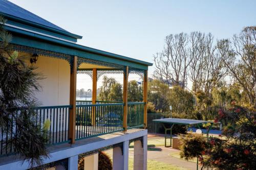 Κήπος έξω από το Yarrawonga Mulwala Golf Club