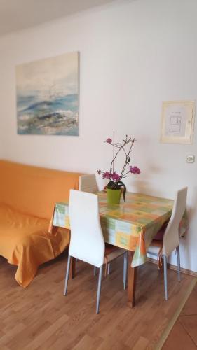 Apartments by the sea Banjol, Rab - 23094