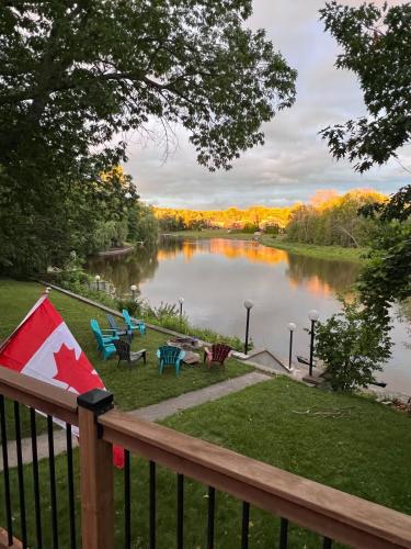 Φωτογραφία από το άλμπουμ του Wasaga Riverside Retreat σε Wasaga Beach