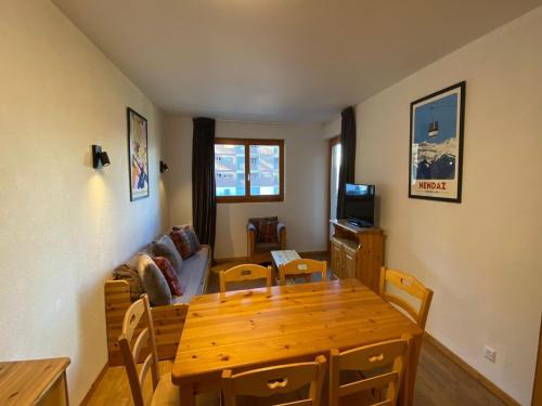 Apartment near Piste de Tracouet