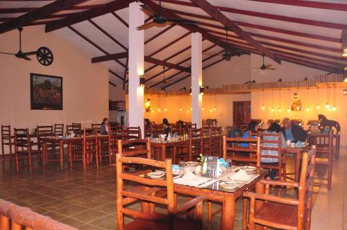 Restaurace v ubytování Royal Retreat, Sigiriya 5 mins to Sigiriya Rock