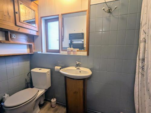 Gallery image of Chalet cosy dans les Vosges, cadre paisible, 4 pers. - FR-1-589-792 in Anould