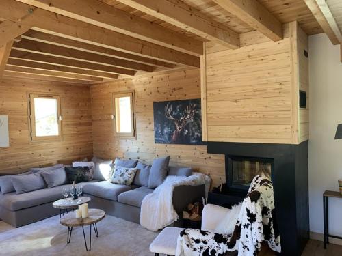 Chalet cosy à Montgenèvre avec cheminée et WIFI - FR-1-266-244