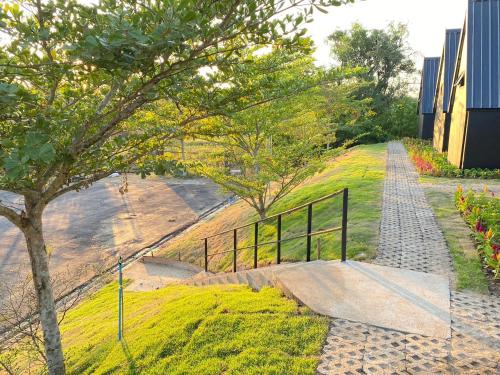 Zahrada ubytování บ้านติดดิน รีสอร์ท เชียงคาน