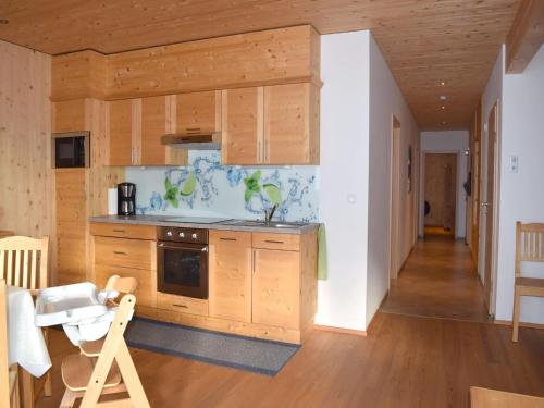 Η κουζίνα ή μικρή κουζίνα στο Apartment in Kals near Ski Slopes