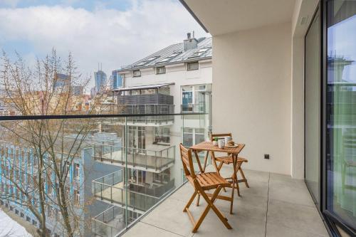 Foto CHRONOS APARTAMENTY with Parking and Air Conditioning in Warsaw Wola by Renters Prestige 6