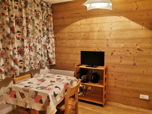 Zdjęcie z galerii obiektu Les Tommeuses - Studio idéalement placé au pied des pistes MAE-1424 w mieście Tignes