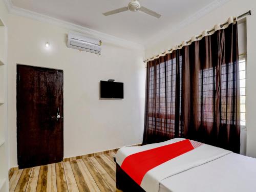 Galería fotográfica de Hotel O SV en Haidar Sāhibgūda