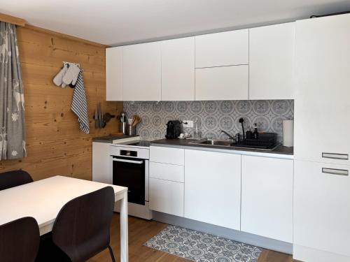 Flat with magnificent views of the Matterhorn
